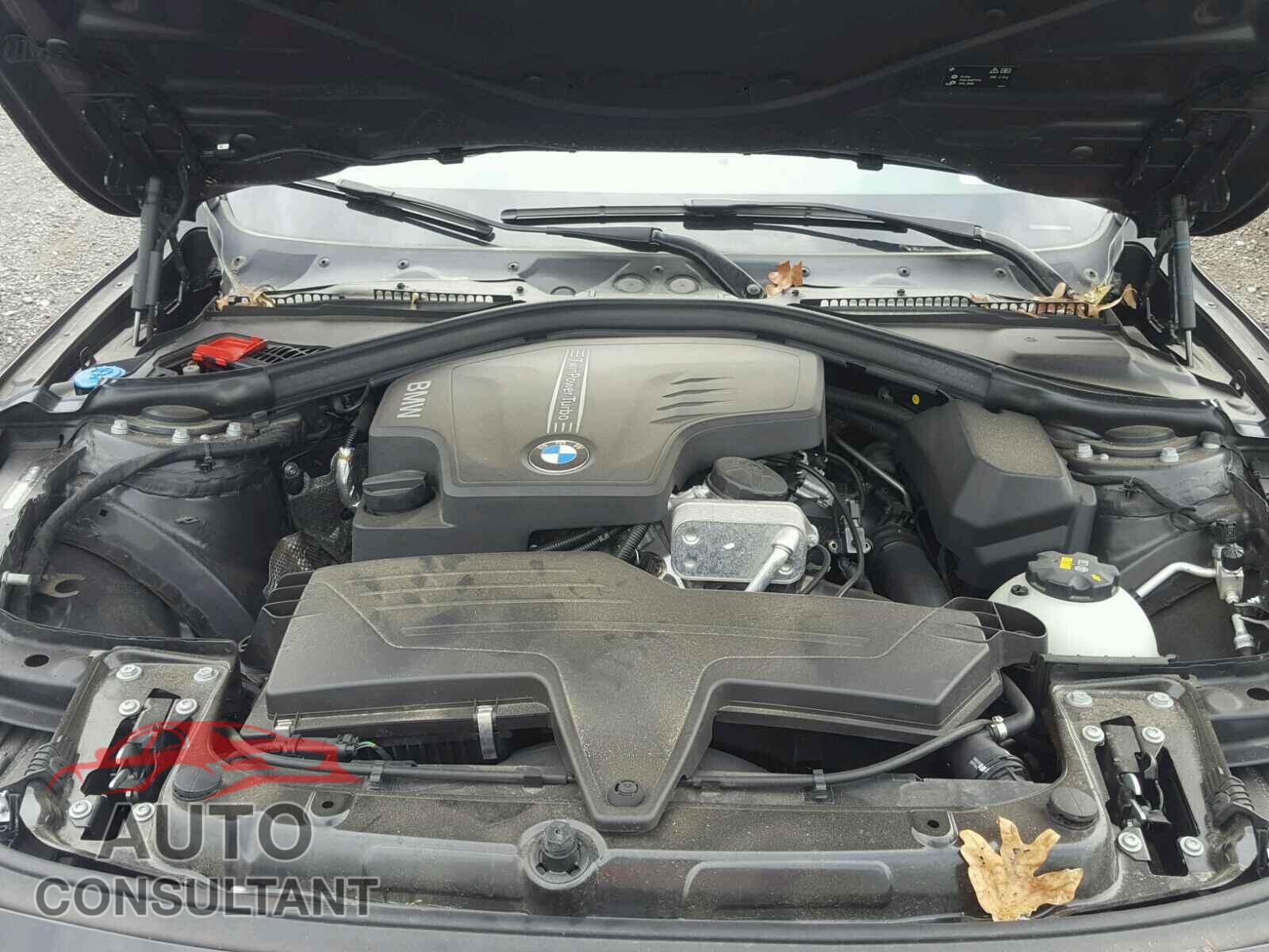 BMW 3 SERIES 2016 - WBA8E3G51GNU05186
