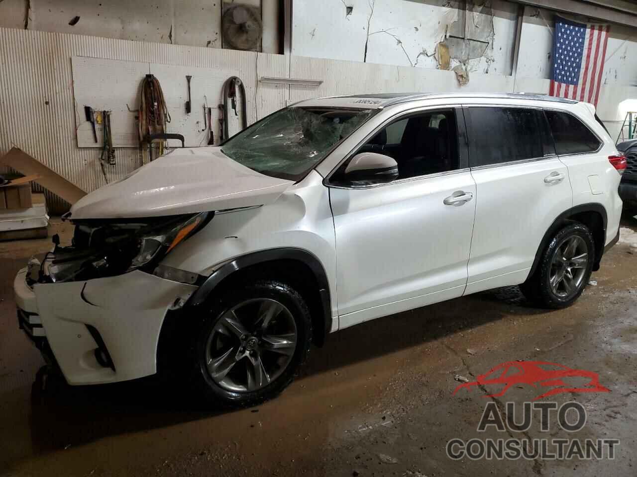 TOYOTA HIGHLANDER 2018 - 5TDDZRFH2JS910496