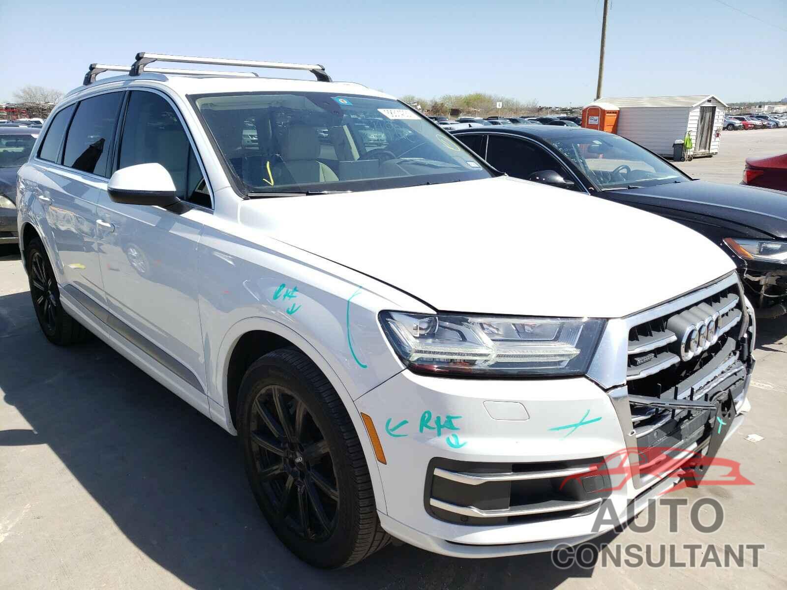 AUDI Q7 2019 - WA1LHAF72KD025259