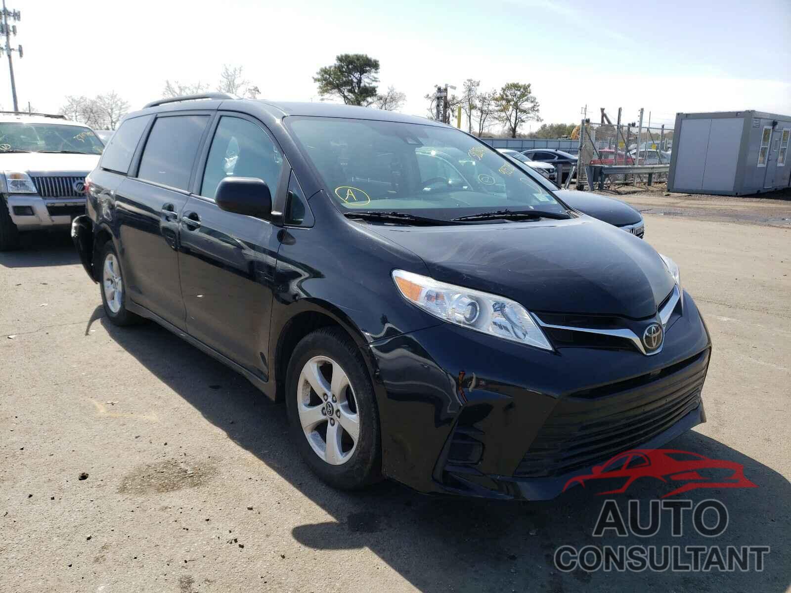 TOYOTA SIENNA 2018 - 5TDKZ3DC0JS905728