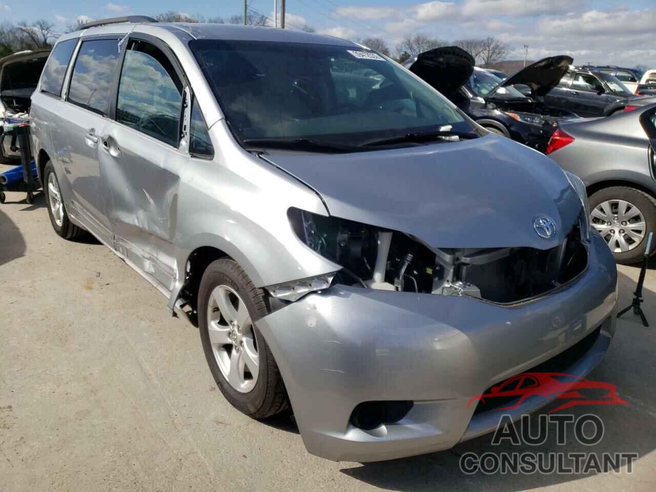 TOYOTA SIENNA 2016 - 5TDKK3DC2GS762584