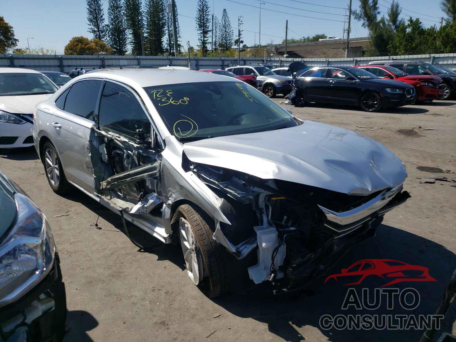 VOLKSWAGEN PASSAT 2020 - 1VWSA7A37LC008684