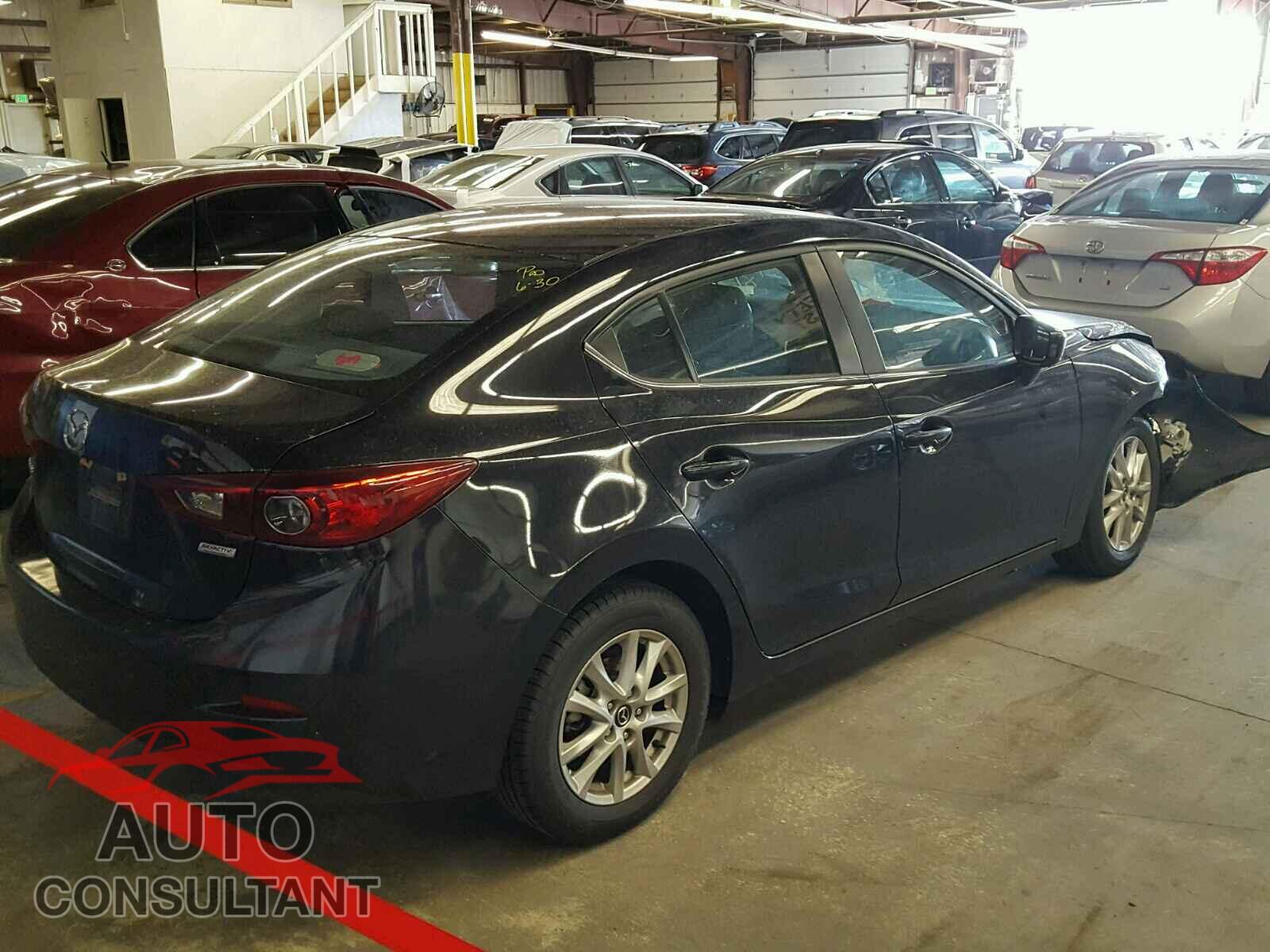 MAZDA 3 2016 - JM1BM1U74G1303183