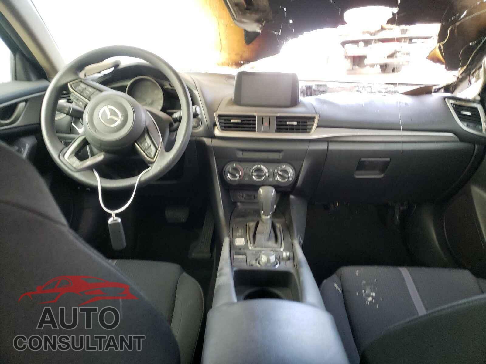 MAZDA 3 2017 - 3MZBN1U72HM126941