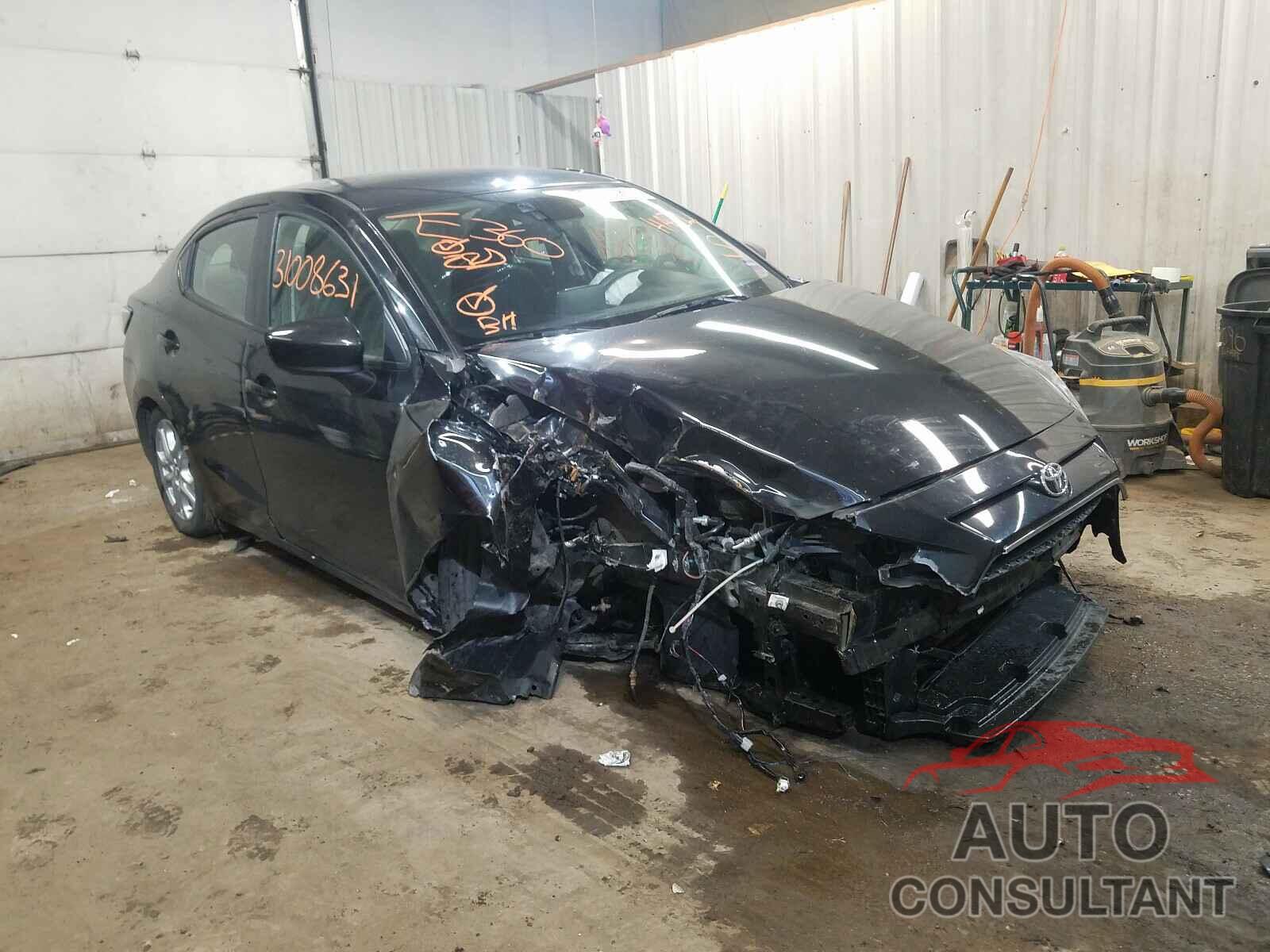 TOYOTA YARIS 2017 - 3MYDLBYV8HY192601