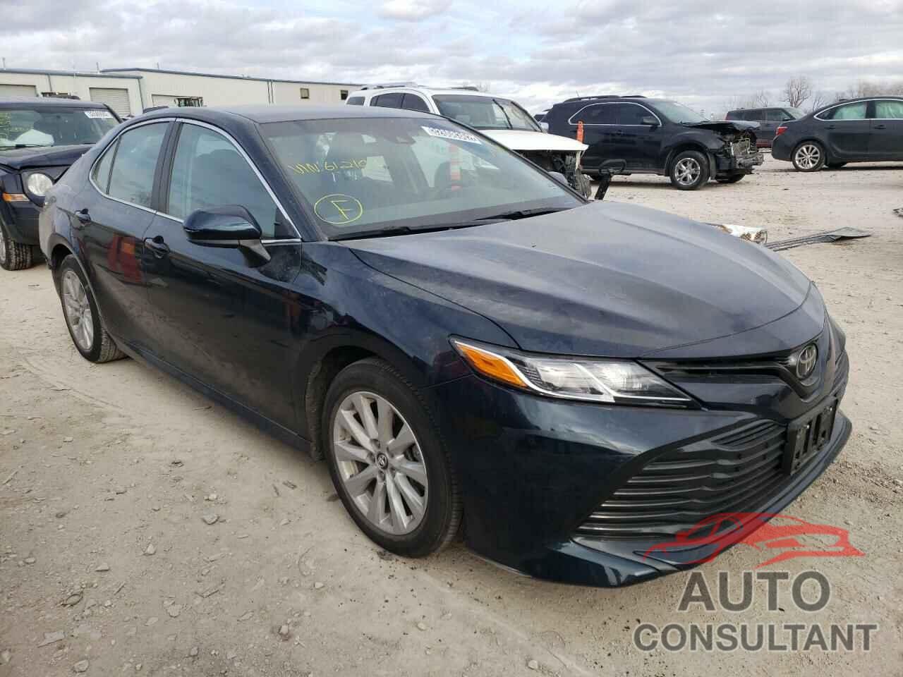 TOYOTA CAMRY 2018 - 4T1B11HK7JU612106