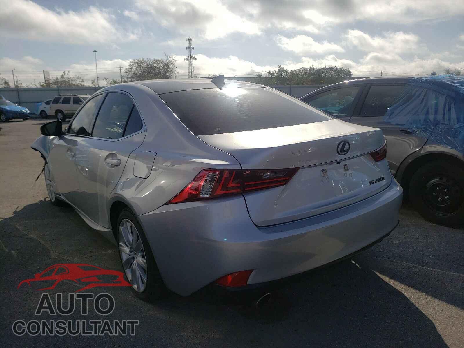 LEXUS IS 2016 - JTHBA1D20G5018307