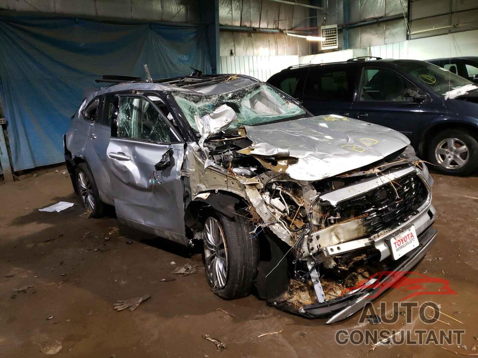 TOYOTA HIGHLANDER 2020 - 5TDFZRBH4LS036184