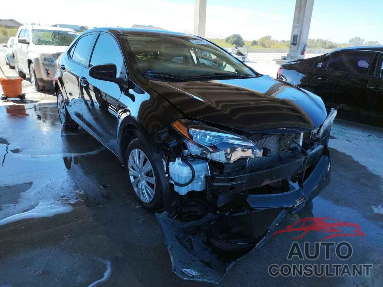 TOYOTA COROLLA 2018 - 2T1BURHEXJC057802