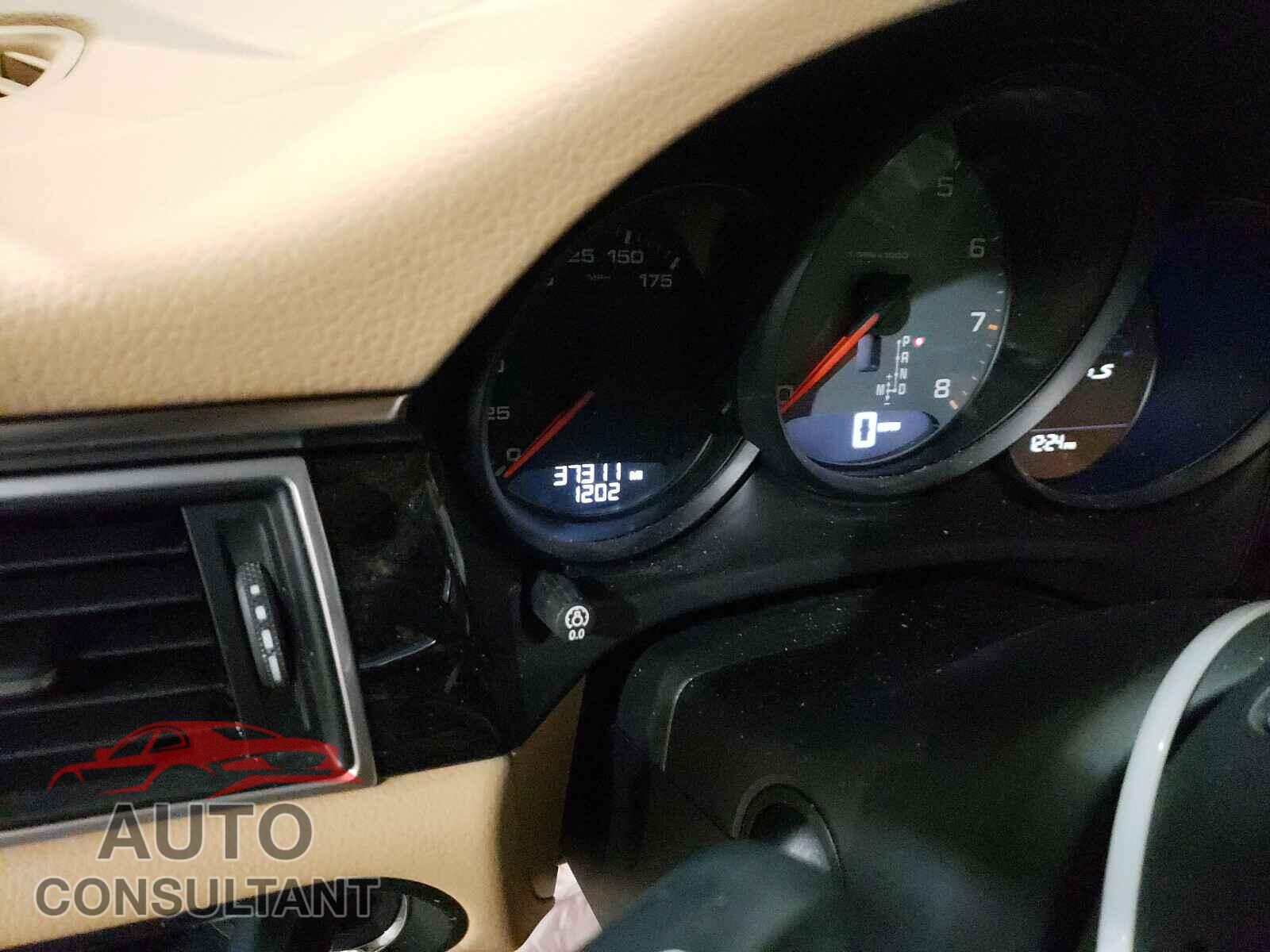 PORSCHE MACAN 2016 - WP1AB2A52GLB53488