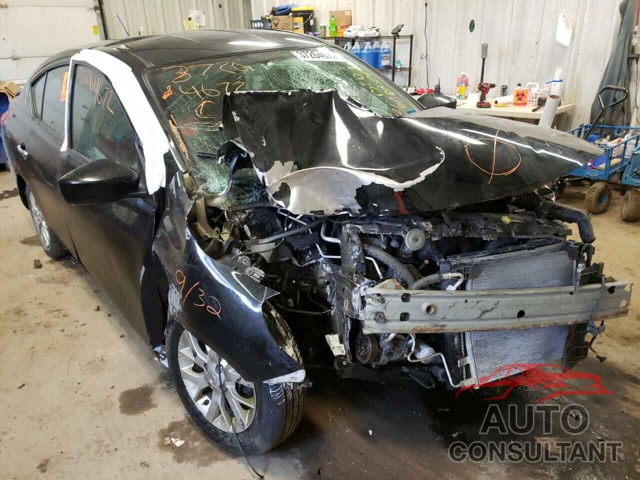 NISSAN VERSA 2018 - 3N1CN7AP5JL839717