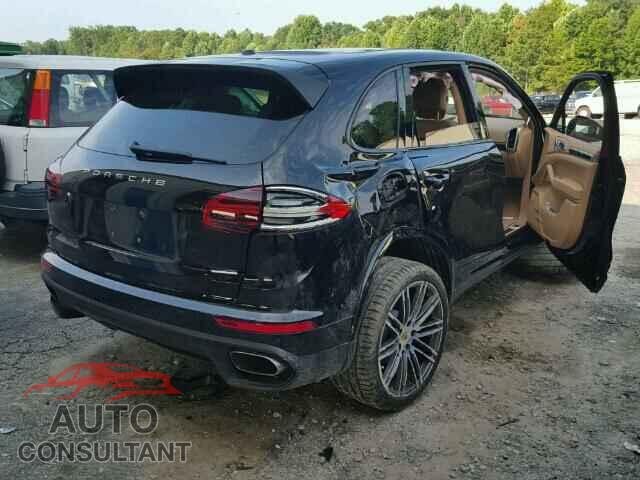 PORSCHE CAYENNE 2017 - WP1AA2A29HKA89319