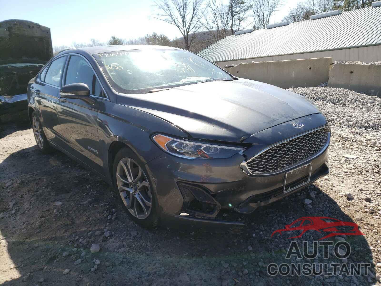 FORD FUSION 2019 - 3FA6P0RU4KR141870