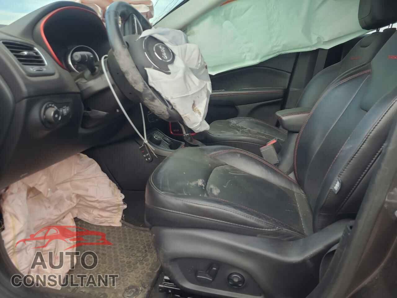 JEEP COMPASS 2018 - 3C4NJDDB0JT178467