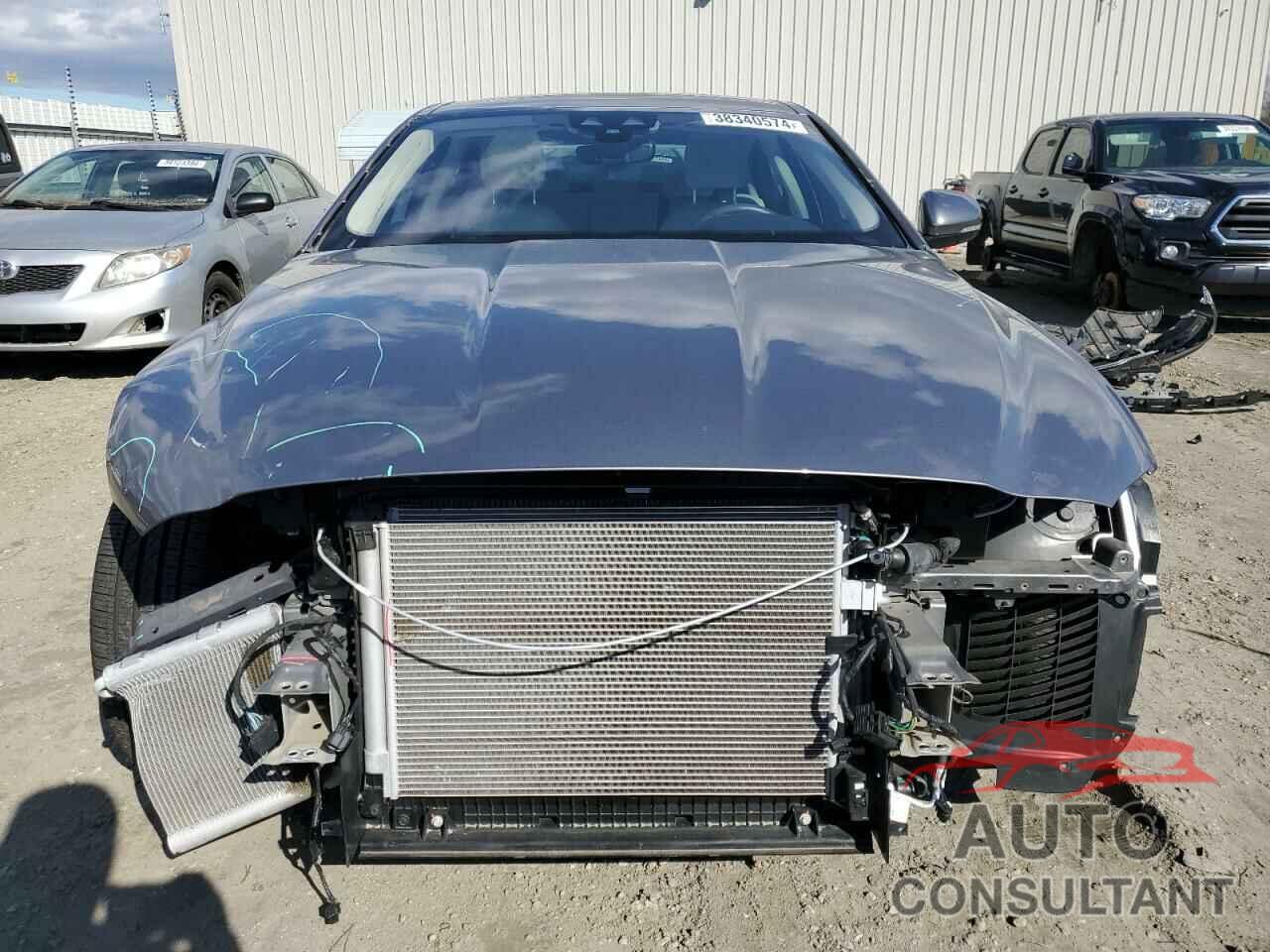 JAGUAR XE 2020 - SAJAE4FX5LCP56008