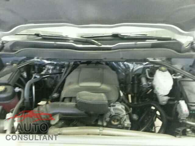 CHEVROLET SILVERADO 2015 - 3KPC24A66LE112623