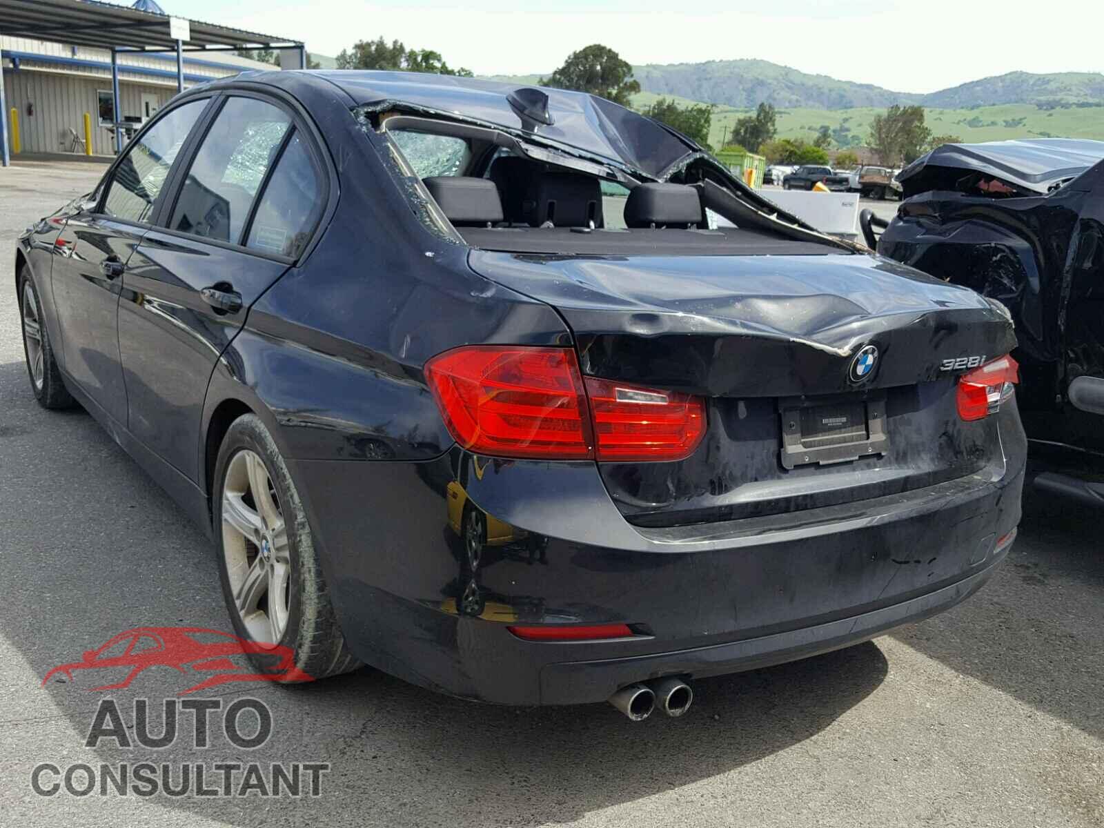 BMW 3 SERIES 2015 - WBA3C1C52FP853336