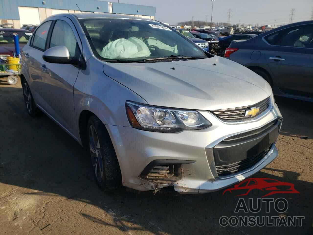 CHEVROLET SONIC 2018 - 1G1JF5SB2J4132730