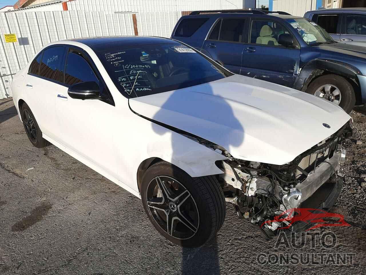 MERCEDES-BENZ E-CLASS 2021 - W1KZF8DB4MA958922