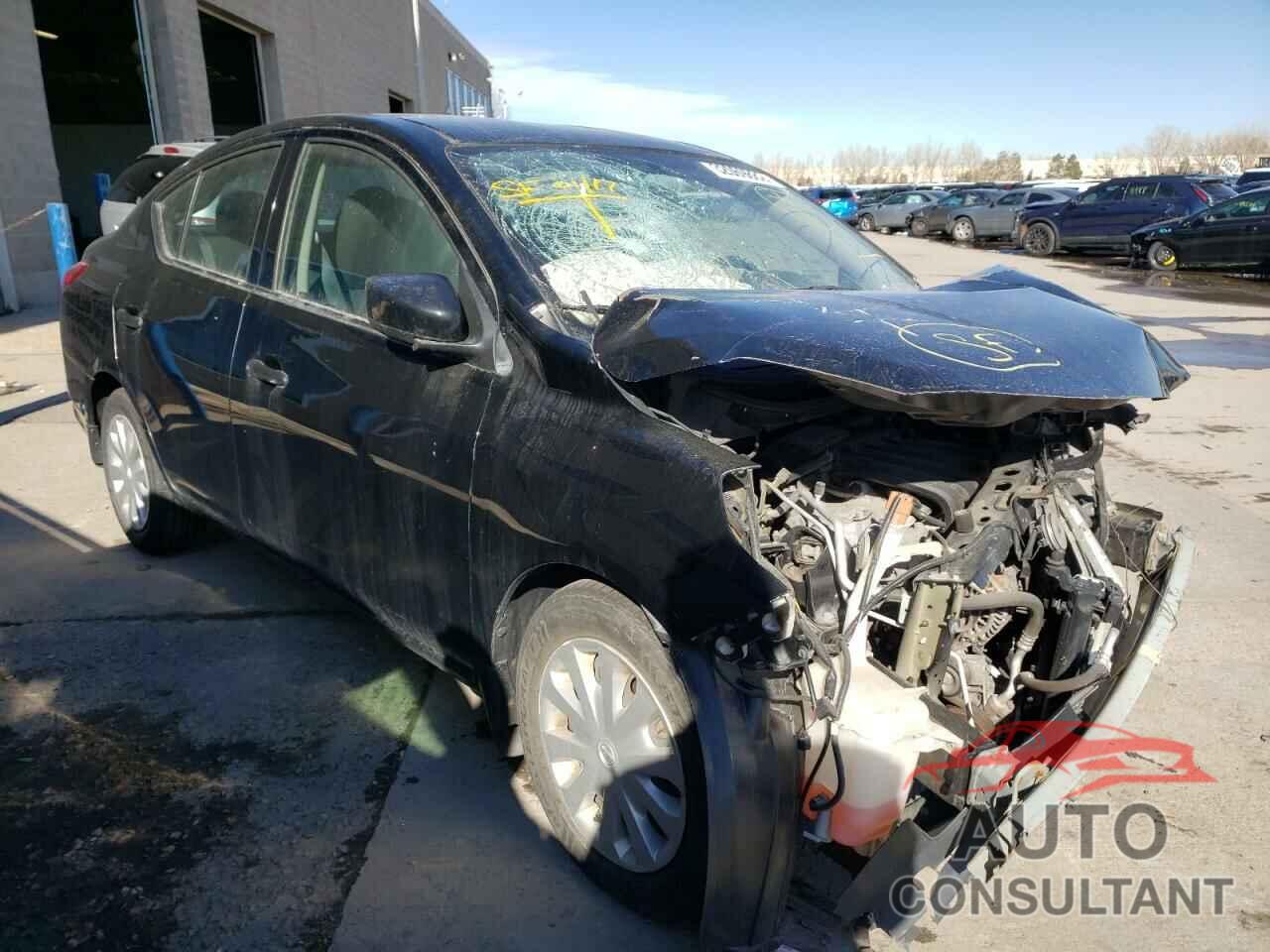 NISSAN VERSA 2017 - 3N1CN7AP4HL826922