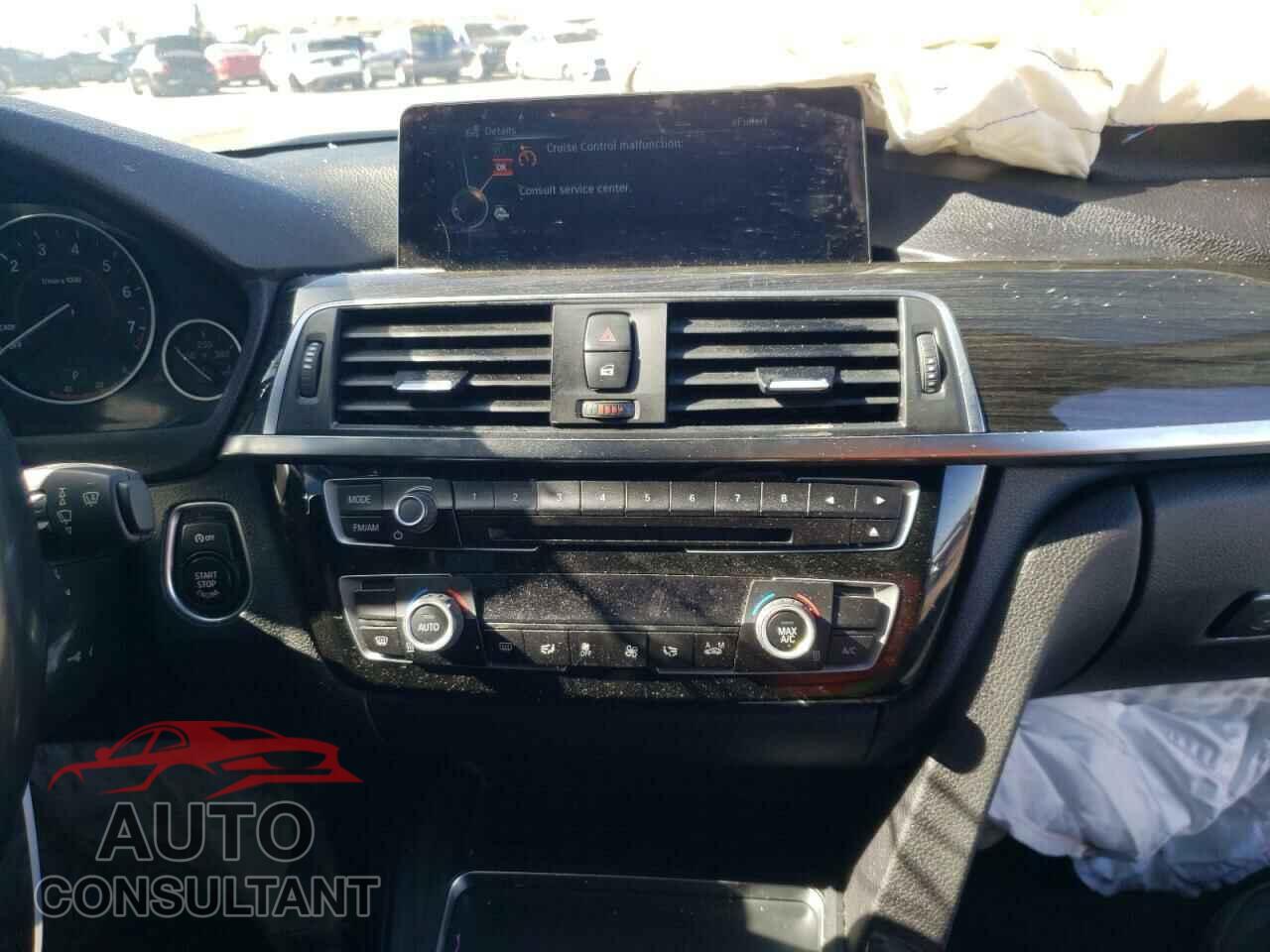 BMW 3 SERIES 2016 - WBA8E9G55GNU28599
