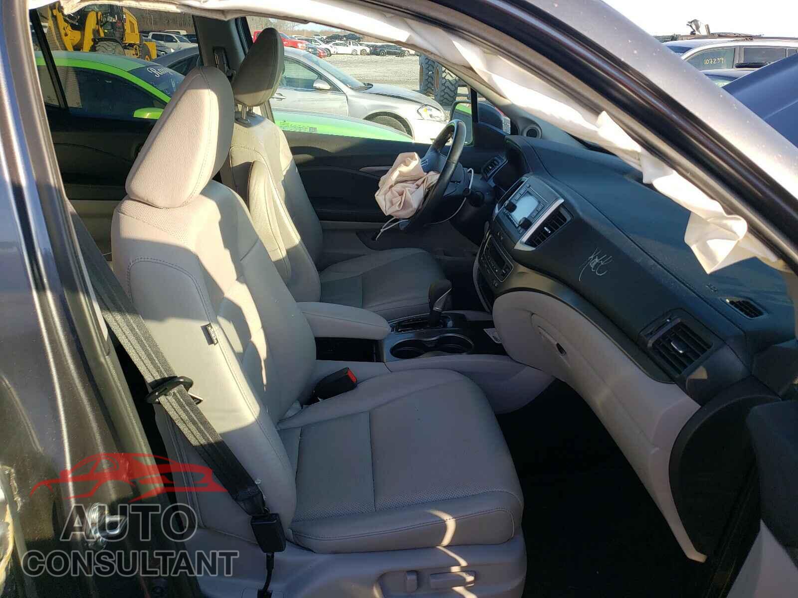 HONDA RIDGELINE 2017 - 5FPYK3F52HB008736
