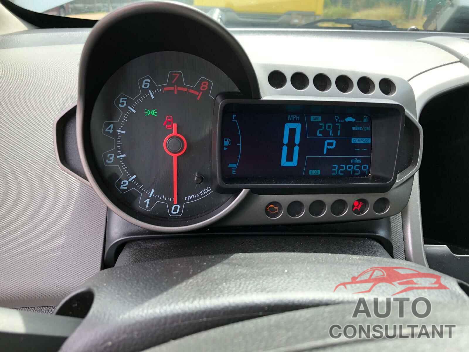 CHEVROLET SONIC 2016 - 1G1JC6SH3G4141934