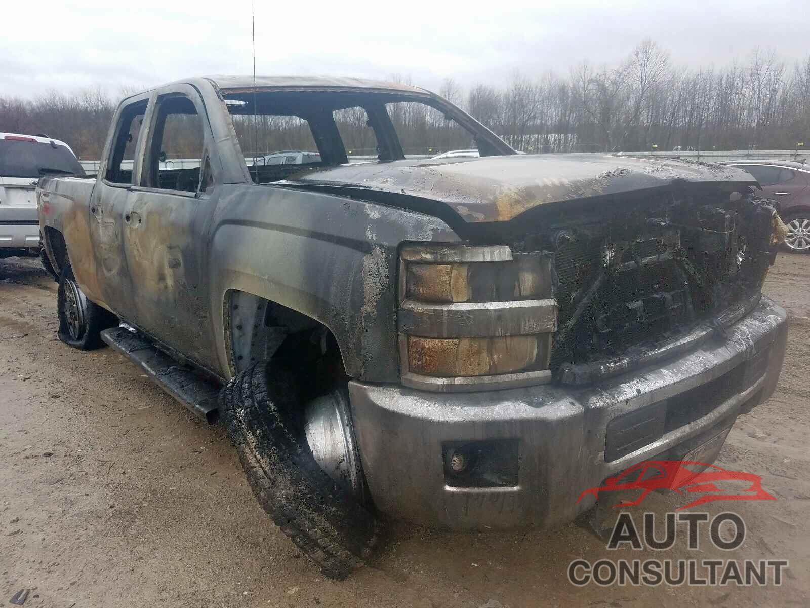 CHEVROLET SILVERADO 2015 - 5YJ3E1EB5JF144421