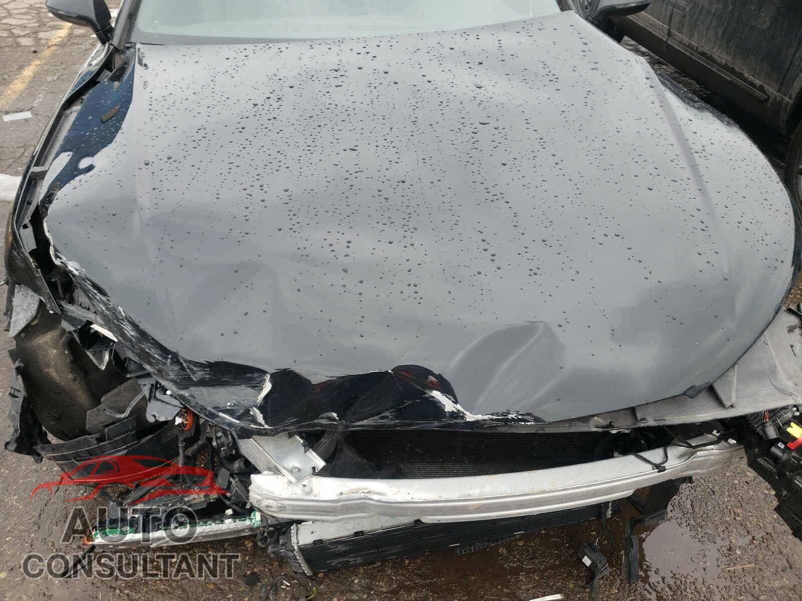 AUDI A7 2017 - WAUW2BFC5HN015137