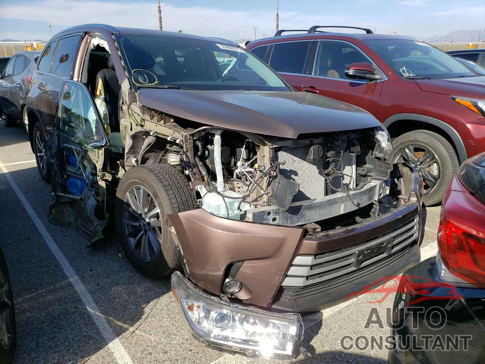TOYOTA HIGHLANDER 2018 - 5TDJZRFH0JS848423