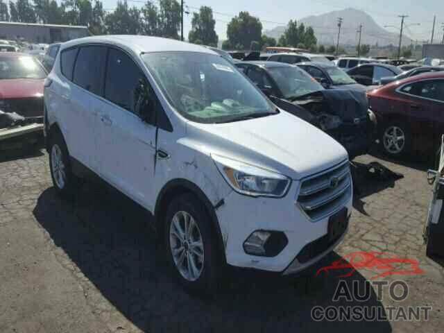 FORD ESCAPE 2017 - 1FMCU0GD7HUD20409