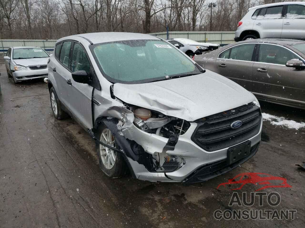 FORD ESCAPE 2017 - 1FMCU0F72HUC80476