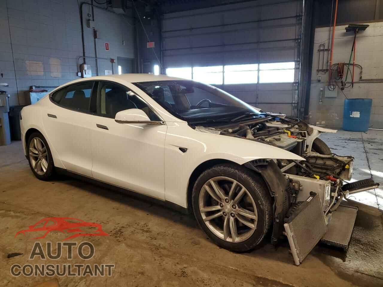TESLA MODEL S 2015 - 5YJSA1H26FF099953