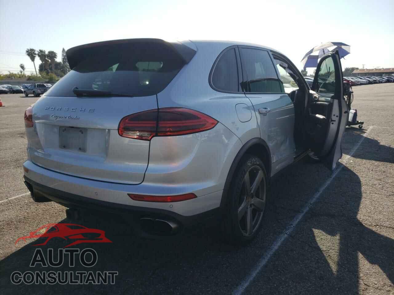 PORSCHE CAYENNE 2016 - WP1AC2A2XGLA88442