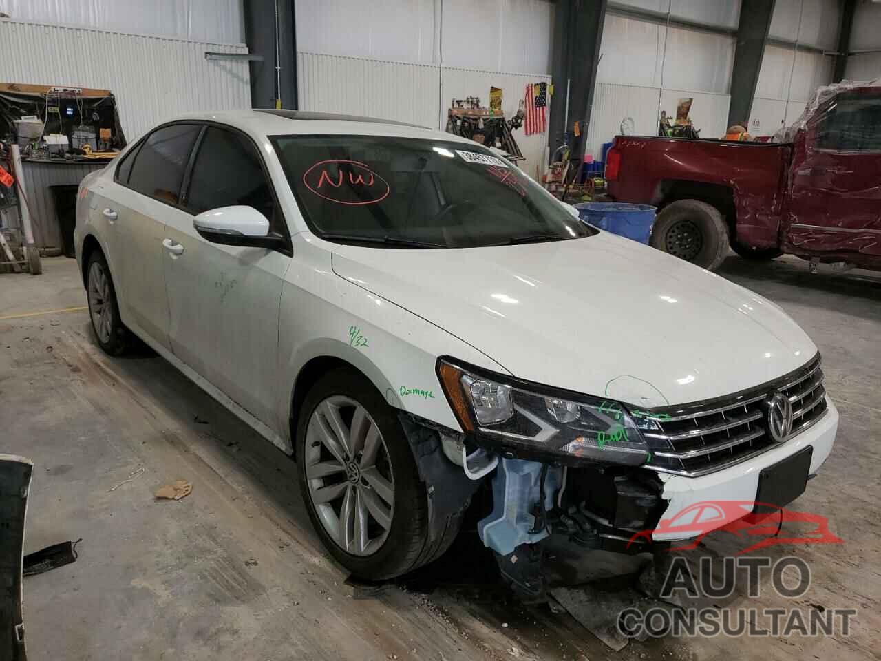VOLKSWAGEN PASSAT 2019 - 1VWLA7A36KC012342