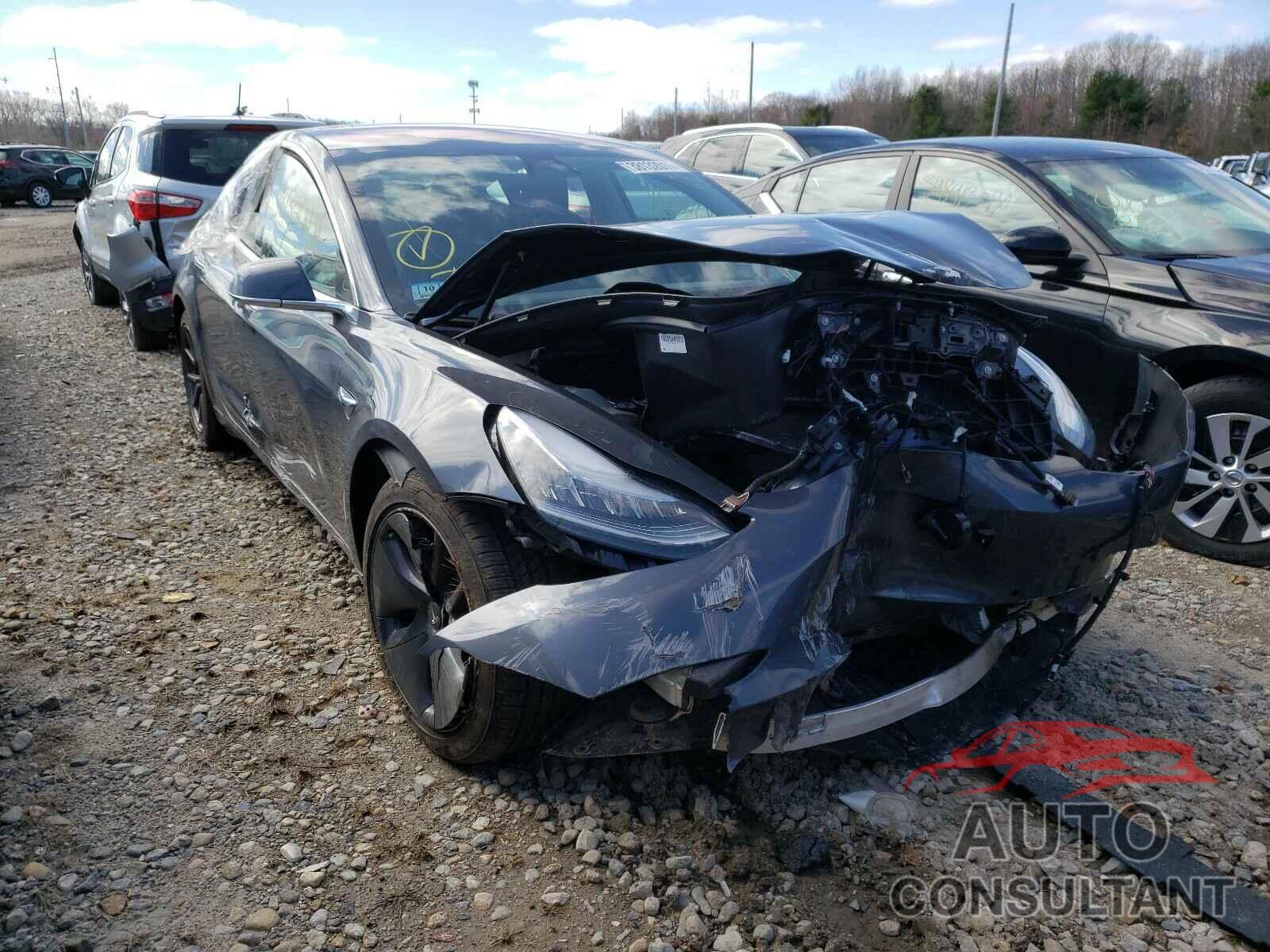 TESLA MODEL 3 2018 - 5YJ3E1EB5JF103867
