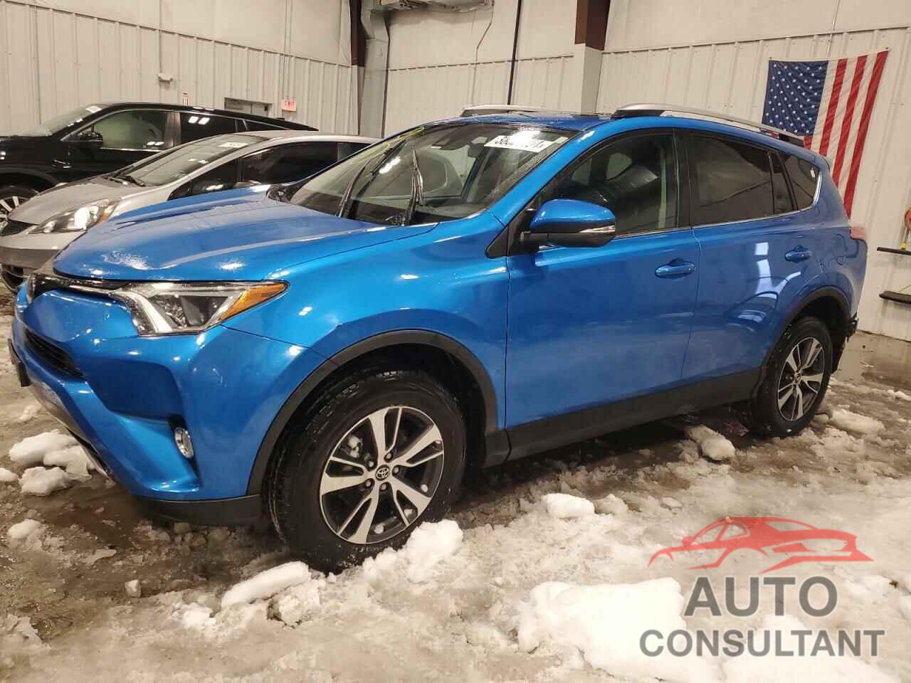 TOYOTA RAV4 2018 - 2T3RFREV1JW739874
