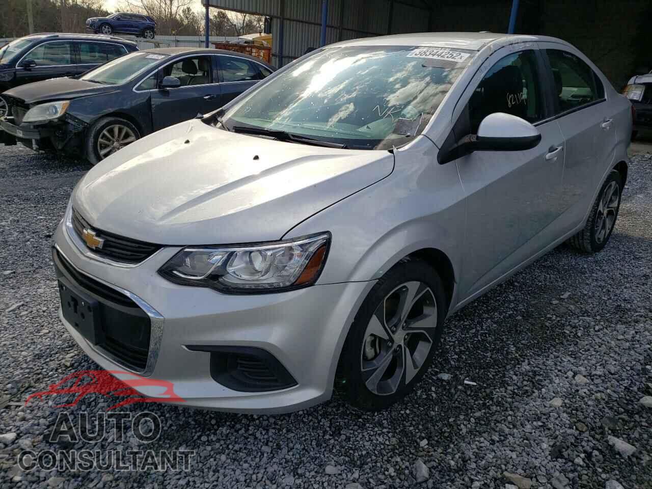 CHEVROLET SONIC 2017 - 1G1JF5SB2H4138702