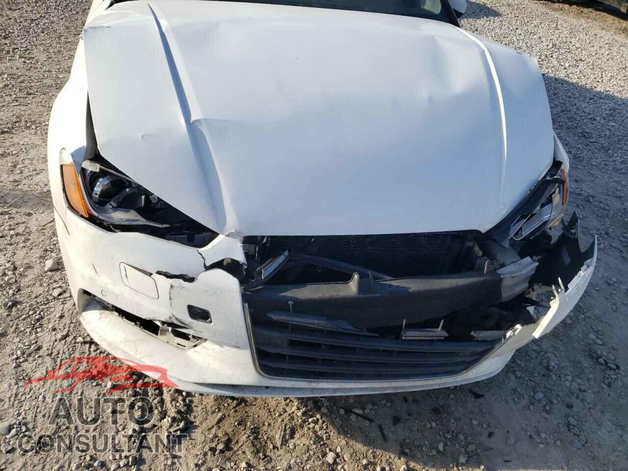 AUDI A3 2016 - WAUA7GFF6G1042968