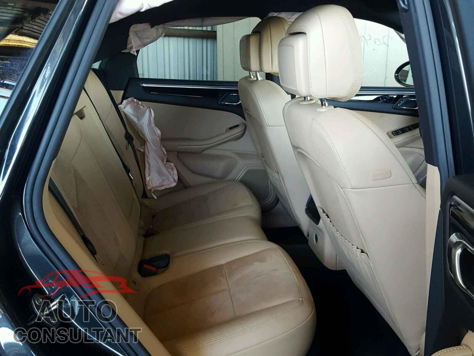 PORSCHE MACAN 2017 - WP1AA2A53HLB01307