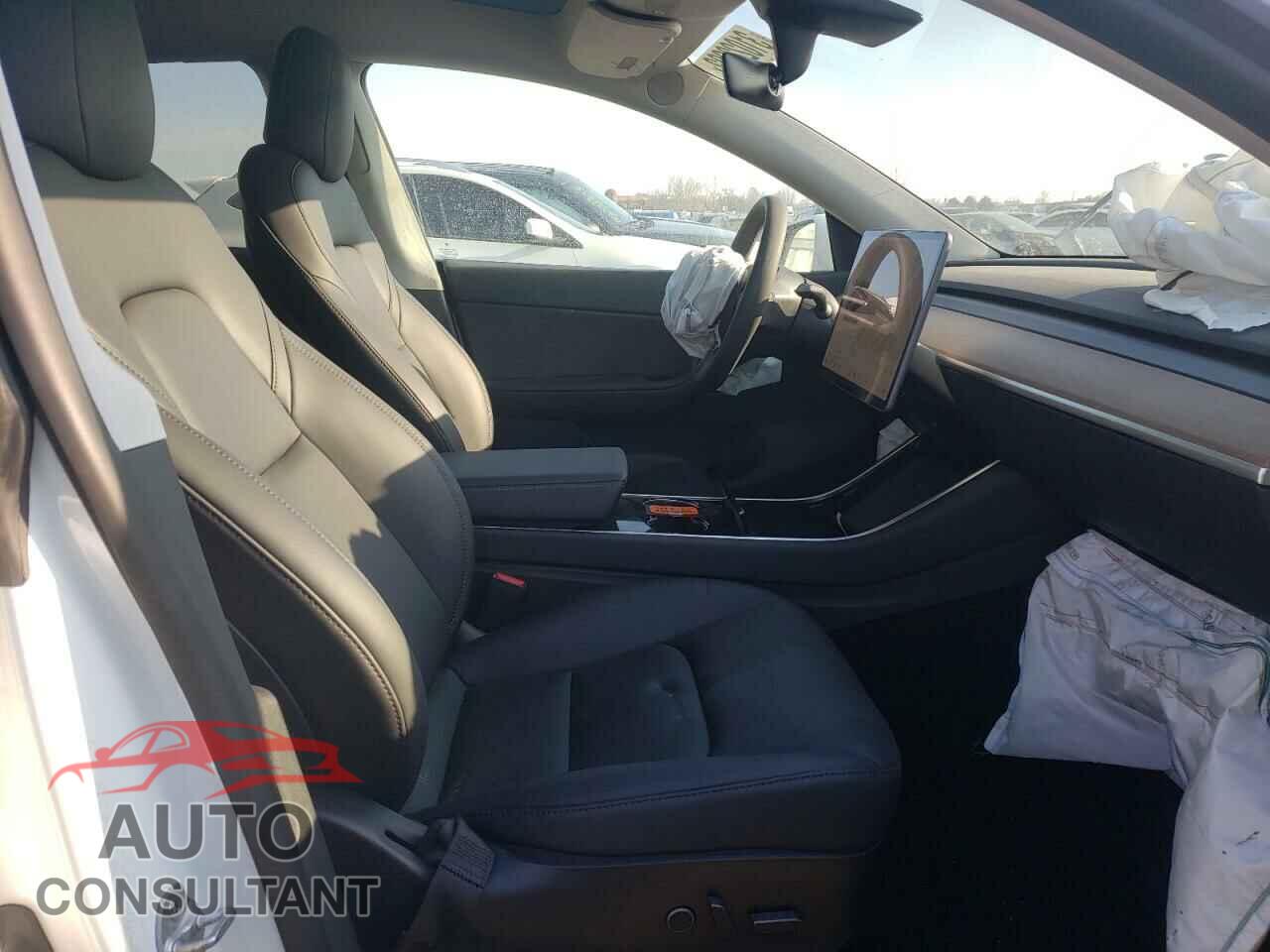 TESLA MODEL Y 2021 - 5YJYGDEE1MF088428