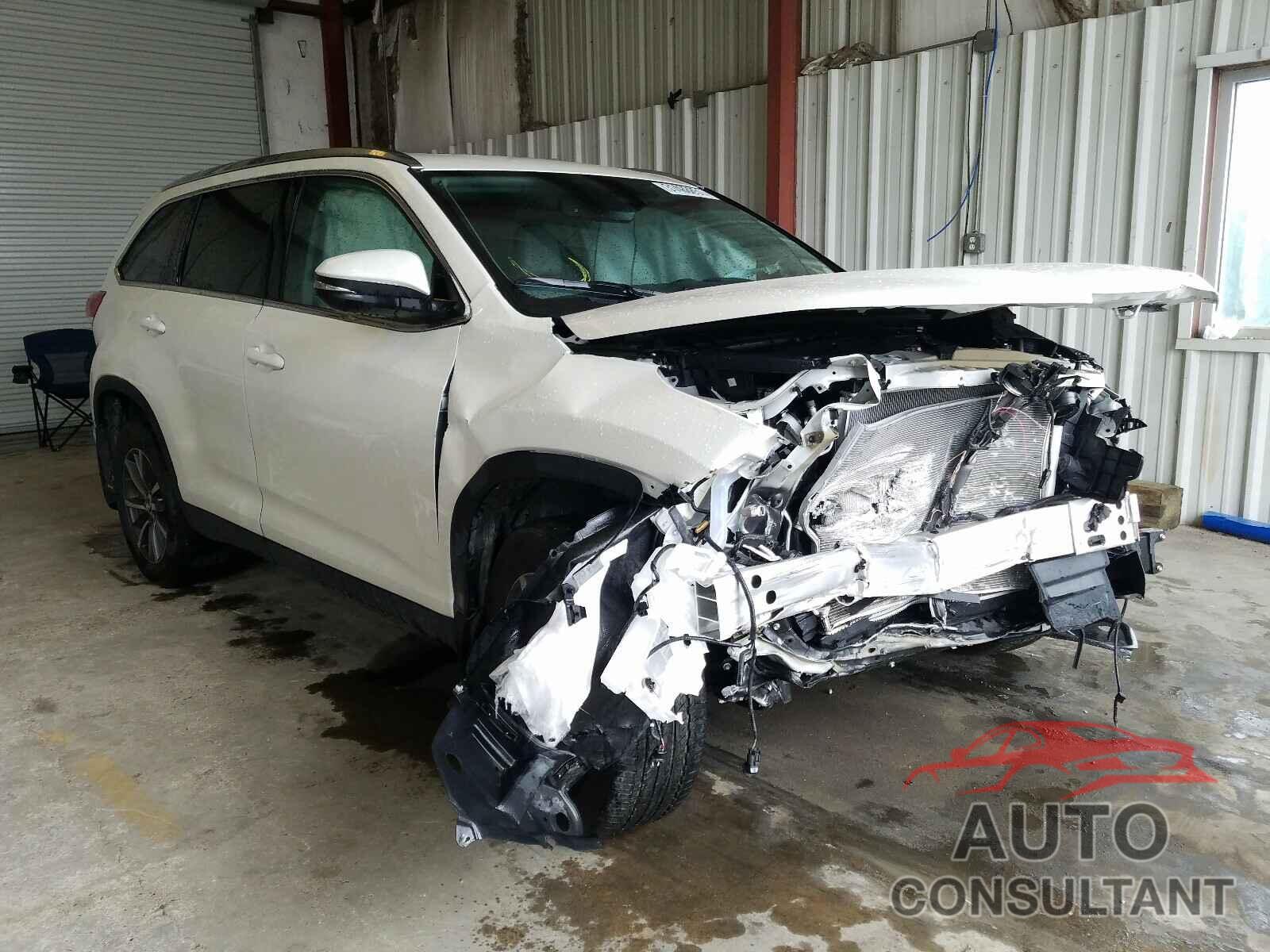 TOYOTA HIGHLANDER 2019 - 5TDJZRFH6KS624560