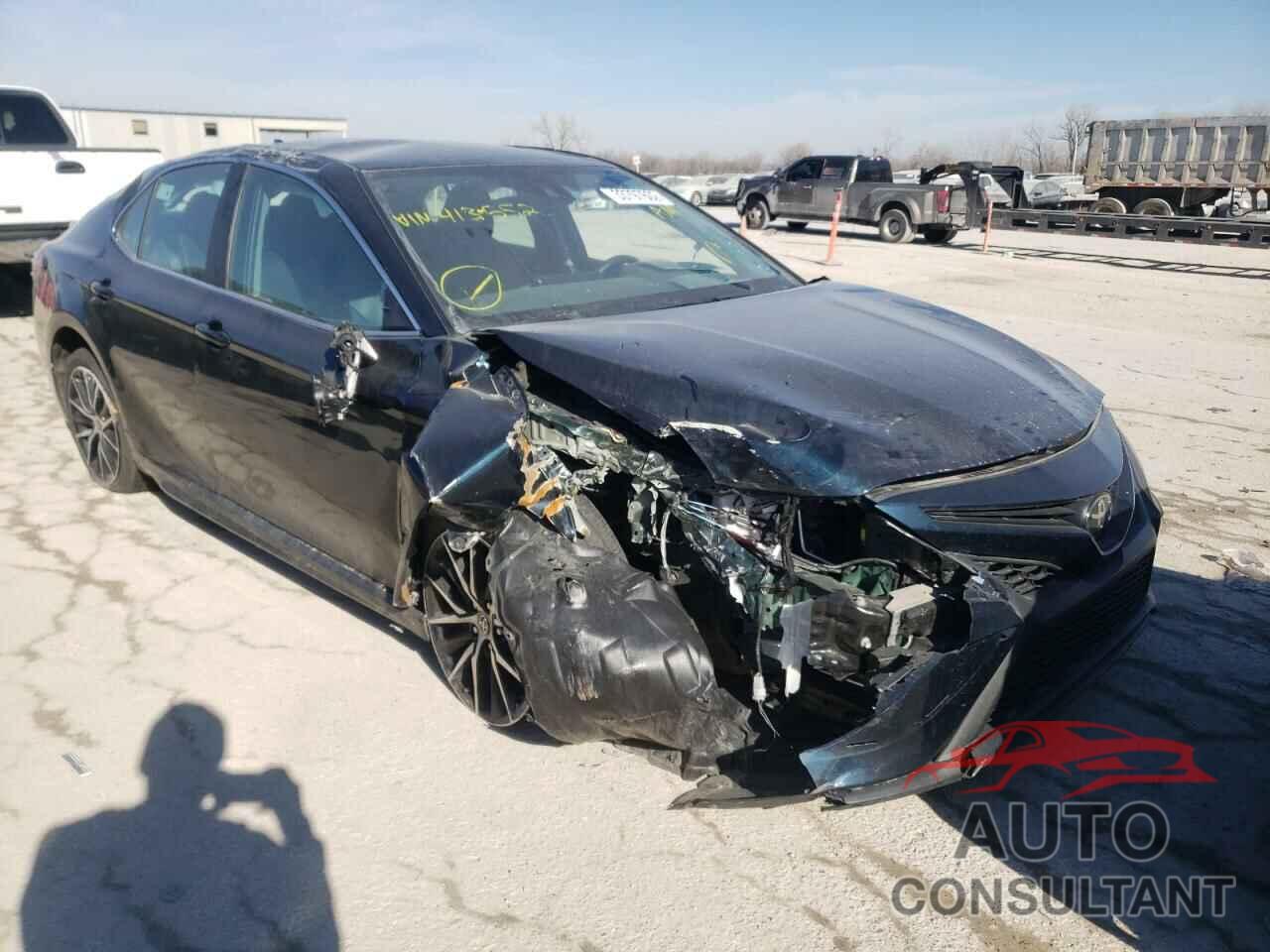 TOYOTA CAMRY 2021 - 4T1G11AK4MU413552