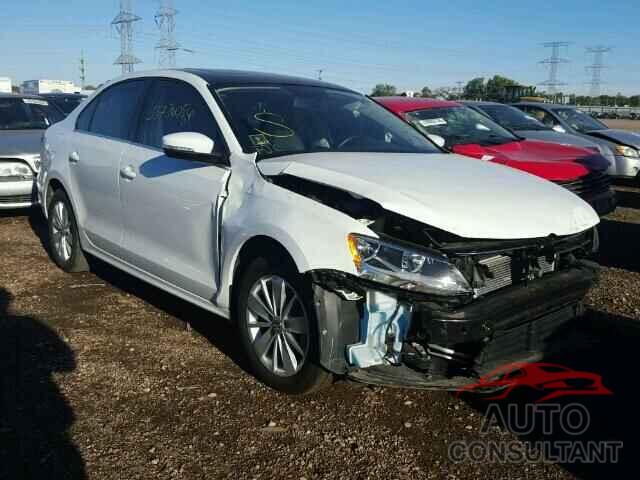 VOLKSWAGEN JETTA 2015 - 3VWD17AJ6FM354428