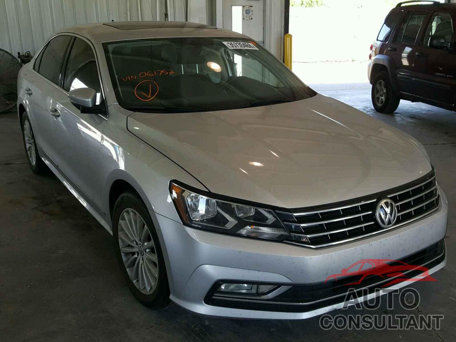 VOLKSWAGEN PASSAT 2016 - 1VWBS7A36GC061752