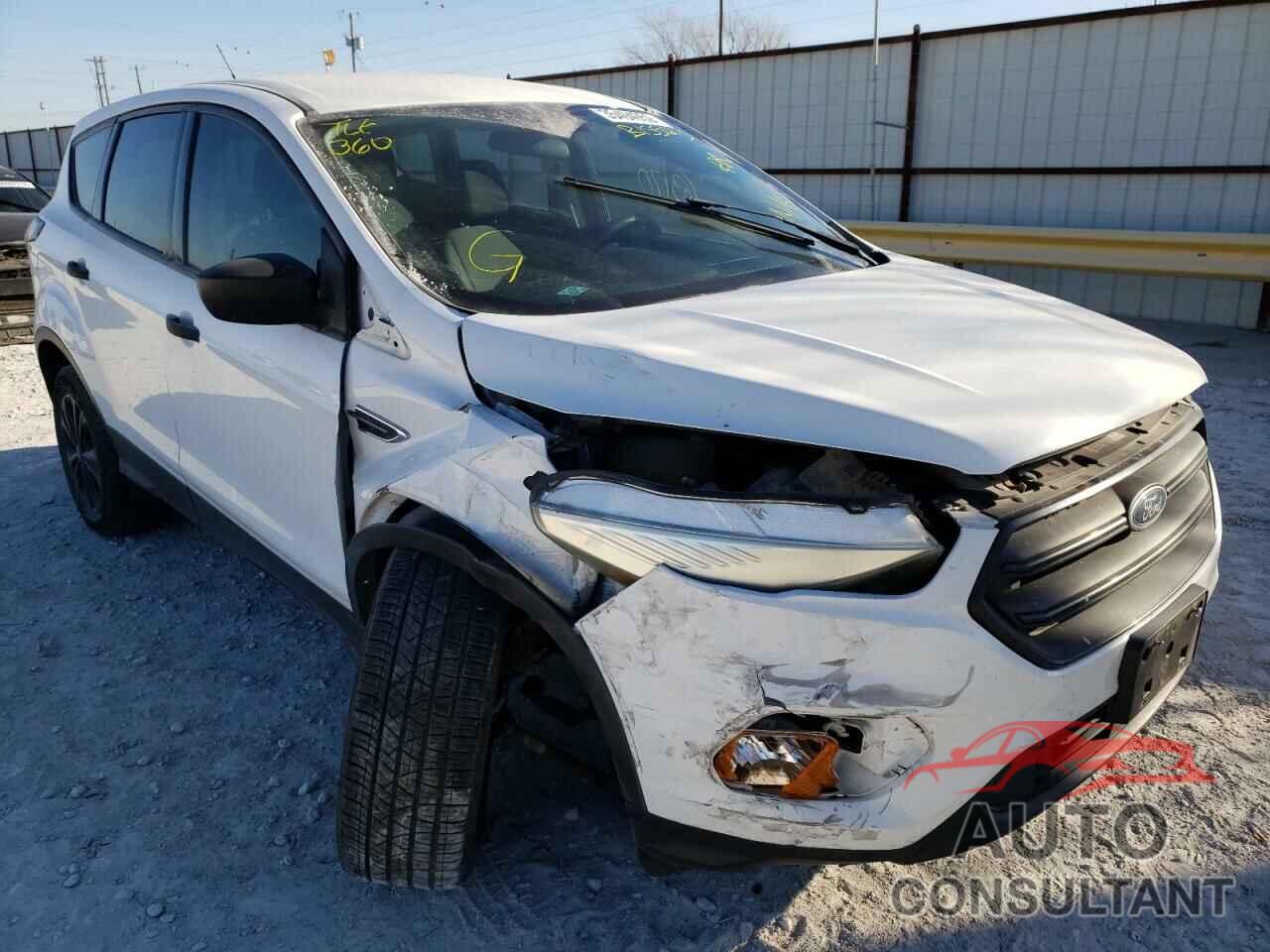 FORD ESCAPE 2017 - 1FMCU0F75HUB15523