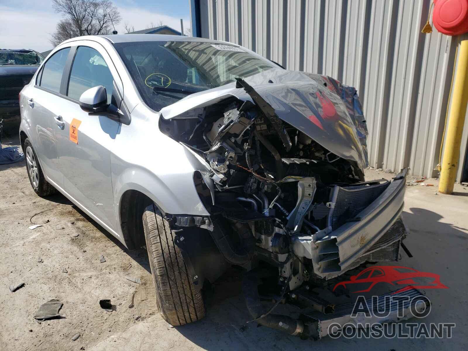 CHEVROLET SONIC 2020 - 1G1JB5SB0L4107145