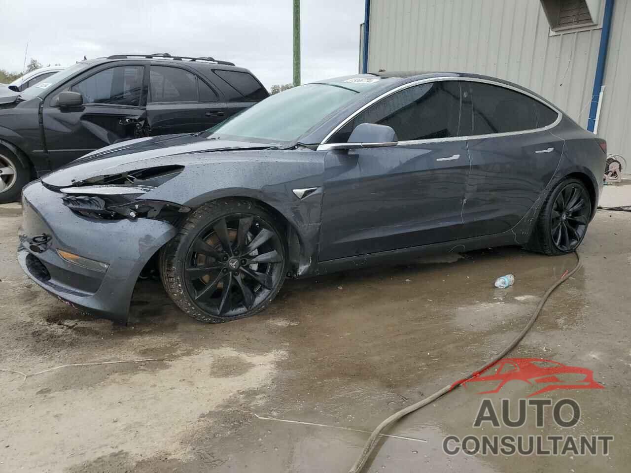 TESLA MODEL 3 2018 - 5YJ3E1EB1JF065926