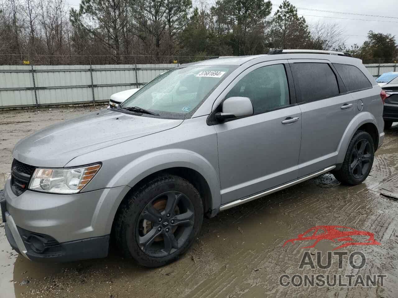 DODGE JOURNEY 2018 - 3C4PDCGGXJT352210