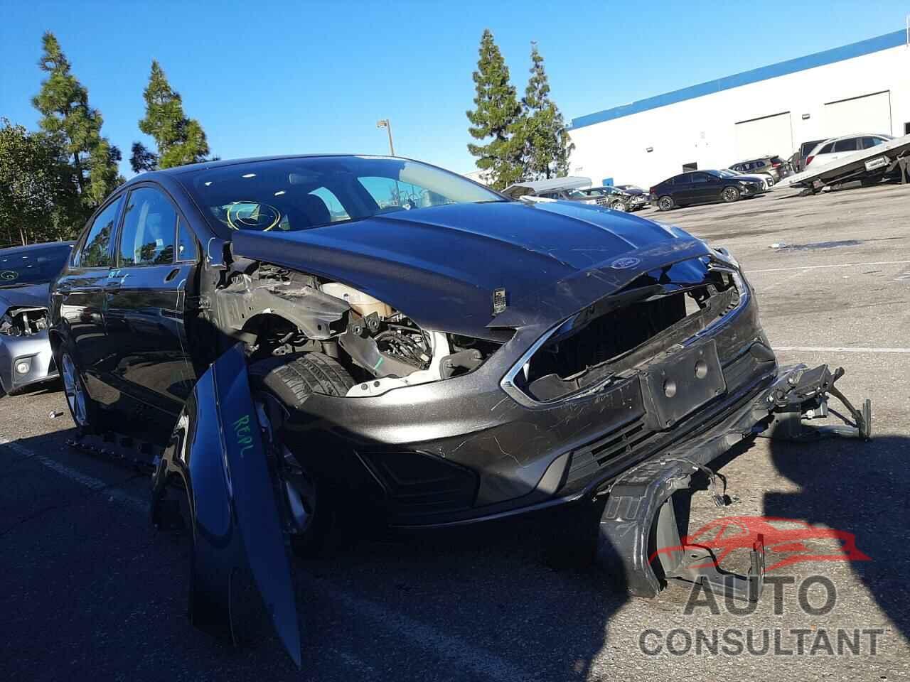 FORD FUSION 2019 - 3FA6P0LU2KR199811
